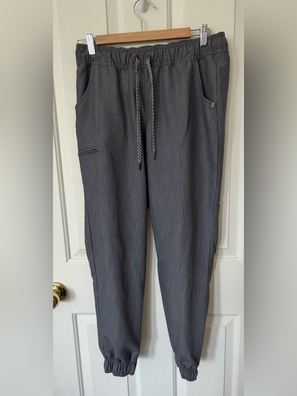 Woman’s scrub pants- Jaanuu Charcoal Gray Drawstring Joggers- 26 in inseam